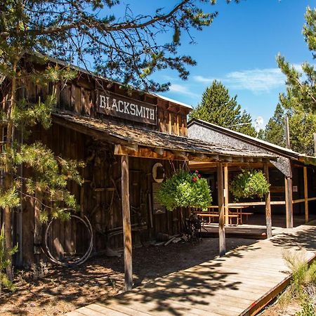 Bend-Sunriver Camping Resort 24 Ft. Yurt 12 Exterior photo