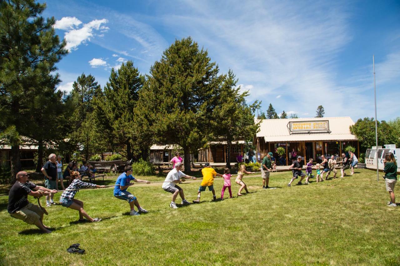 Bend-Sunriver Camping Resort 24 Ft. Yurt 12 Exterior photo